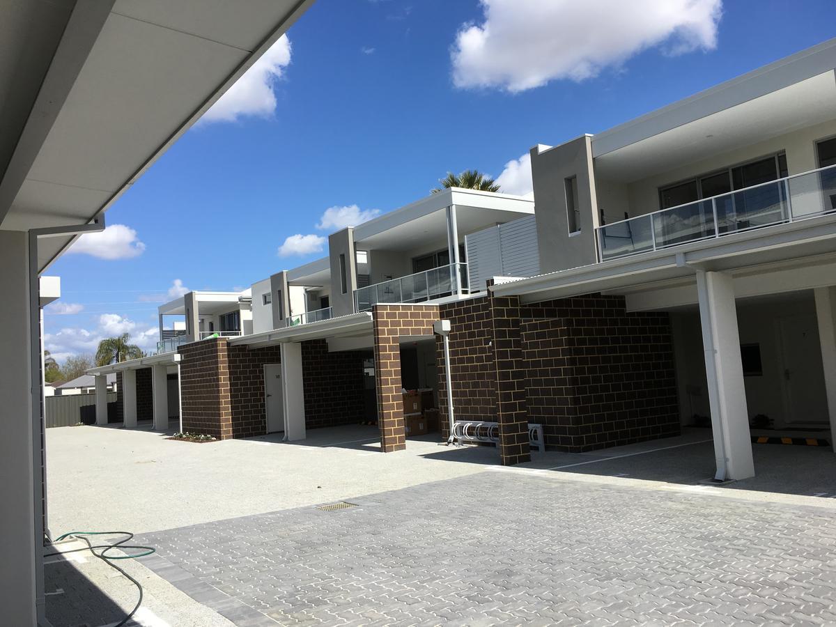 Apartment In Queens Park Perth Eksteriør bilde